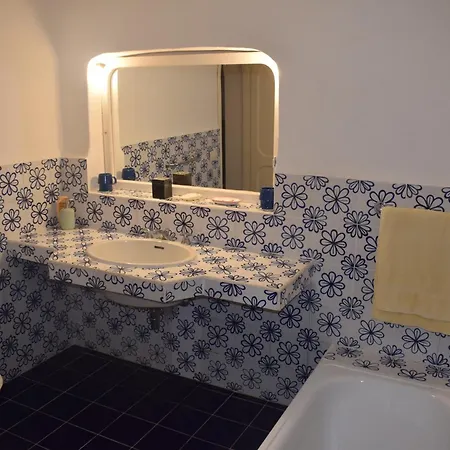 Villa Sycorax, Waterfront With Private Jetty And Buoy